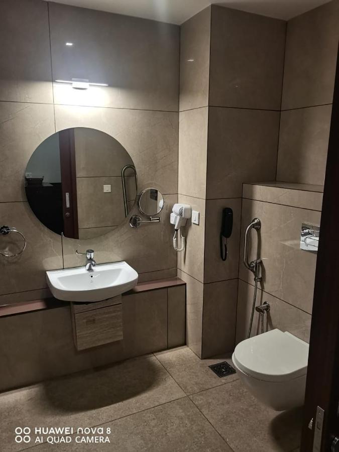 Hotel Emerald Palace Kottiyam Eksteriør billede